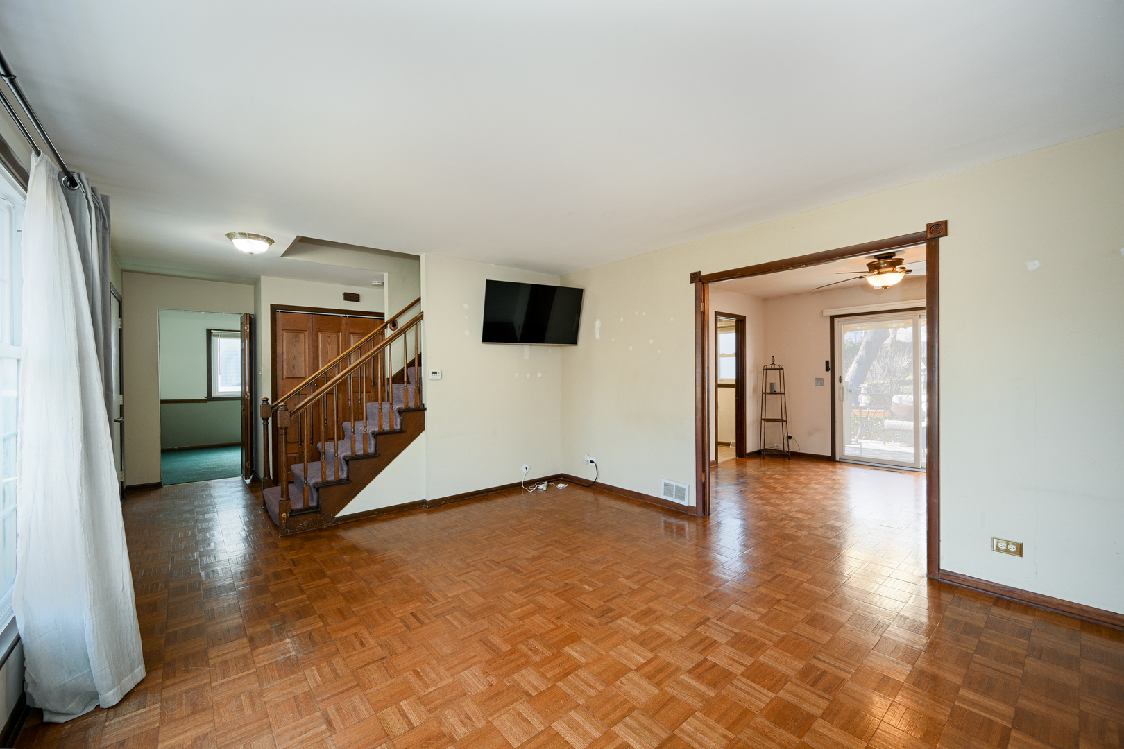 192 N Lambert Road