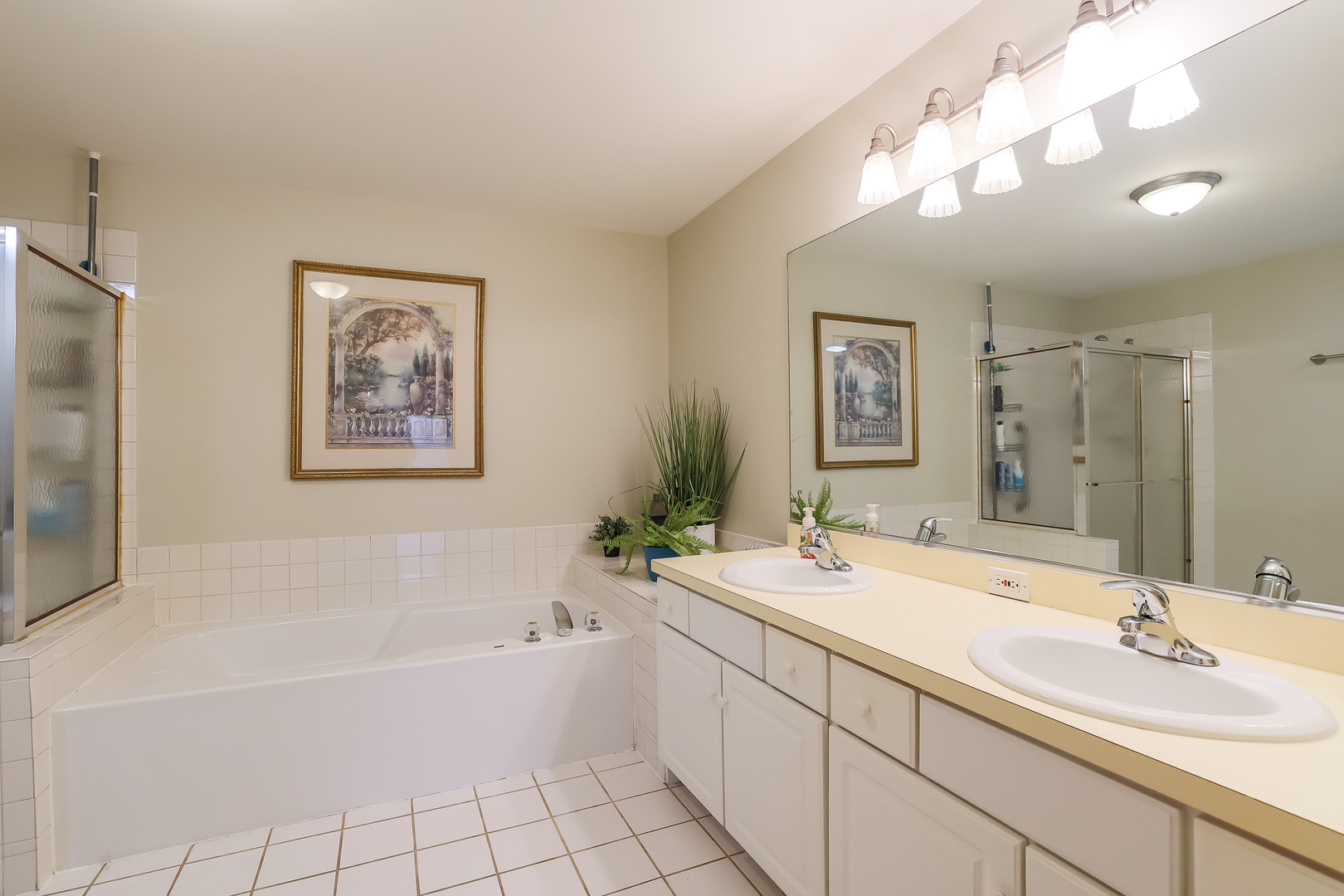 1764 Kresswood Drive Unit: 4C
