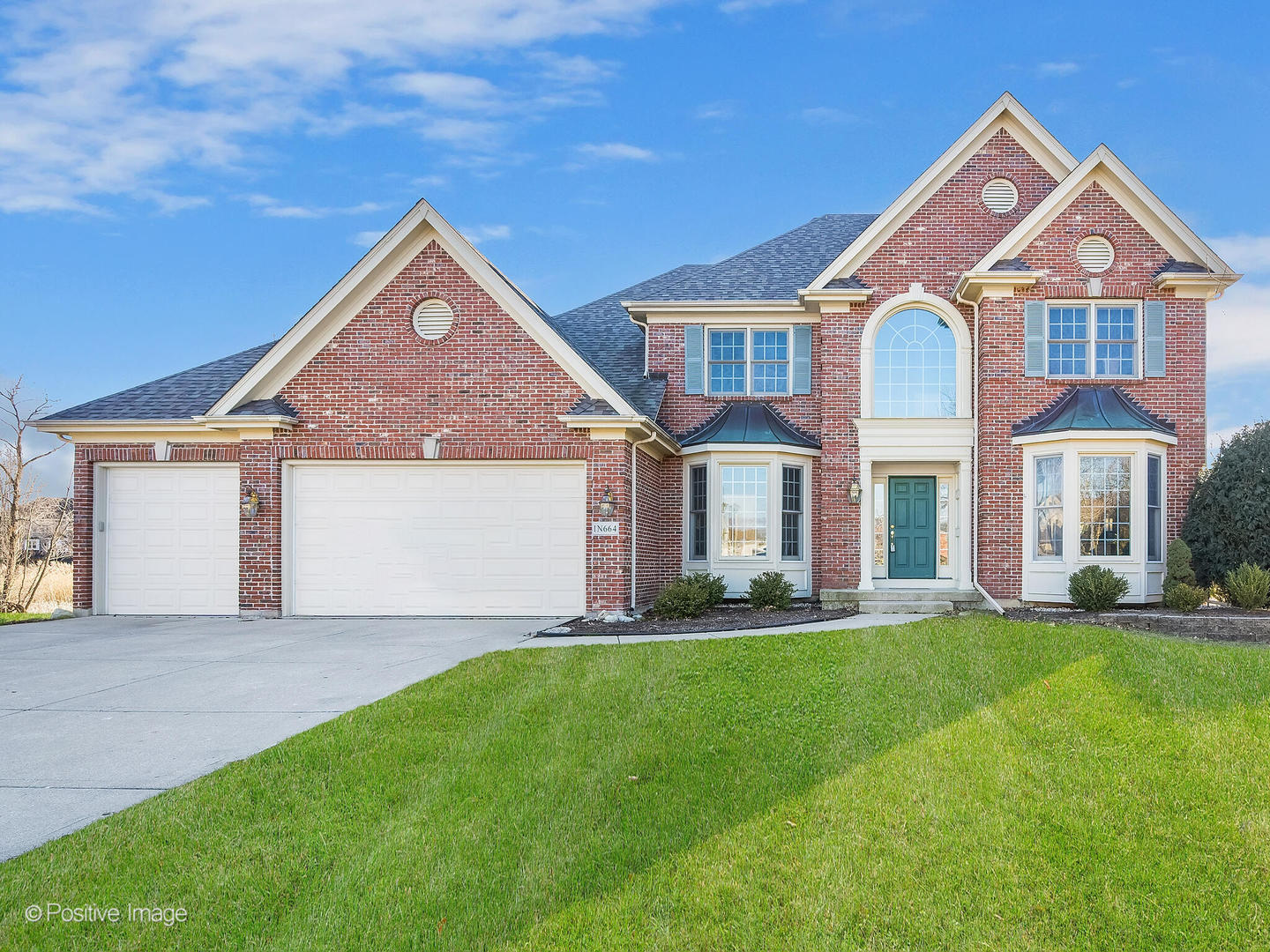 1N664 Wentworth Court