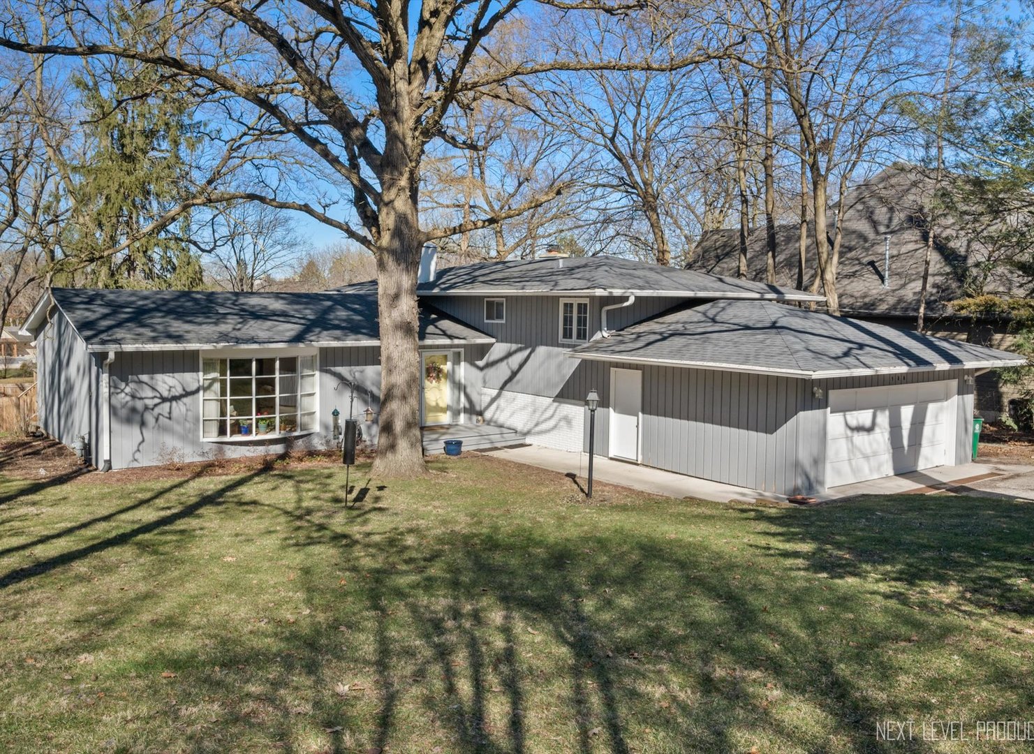 27W580 Washington Avenue