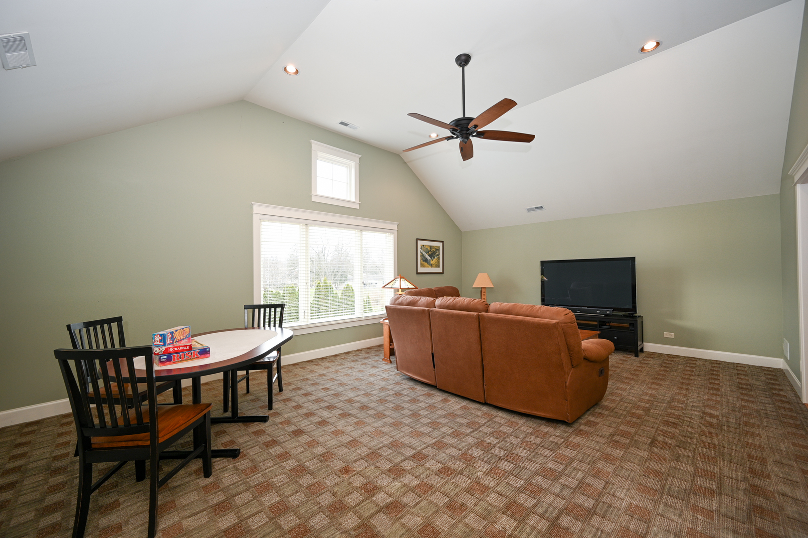 2S245 Riverside Parkway