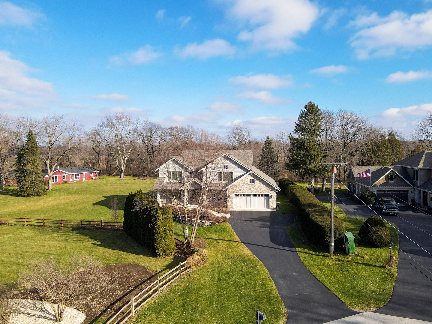 2S245 Riverside Parkway