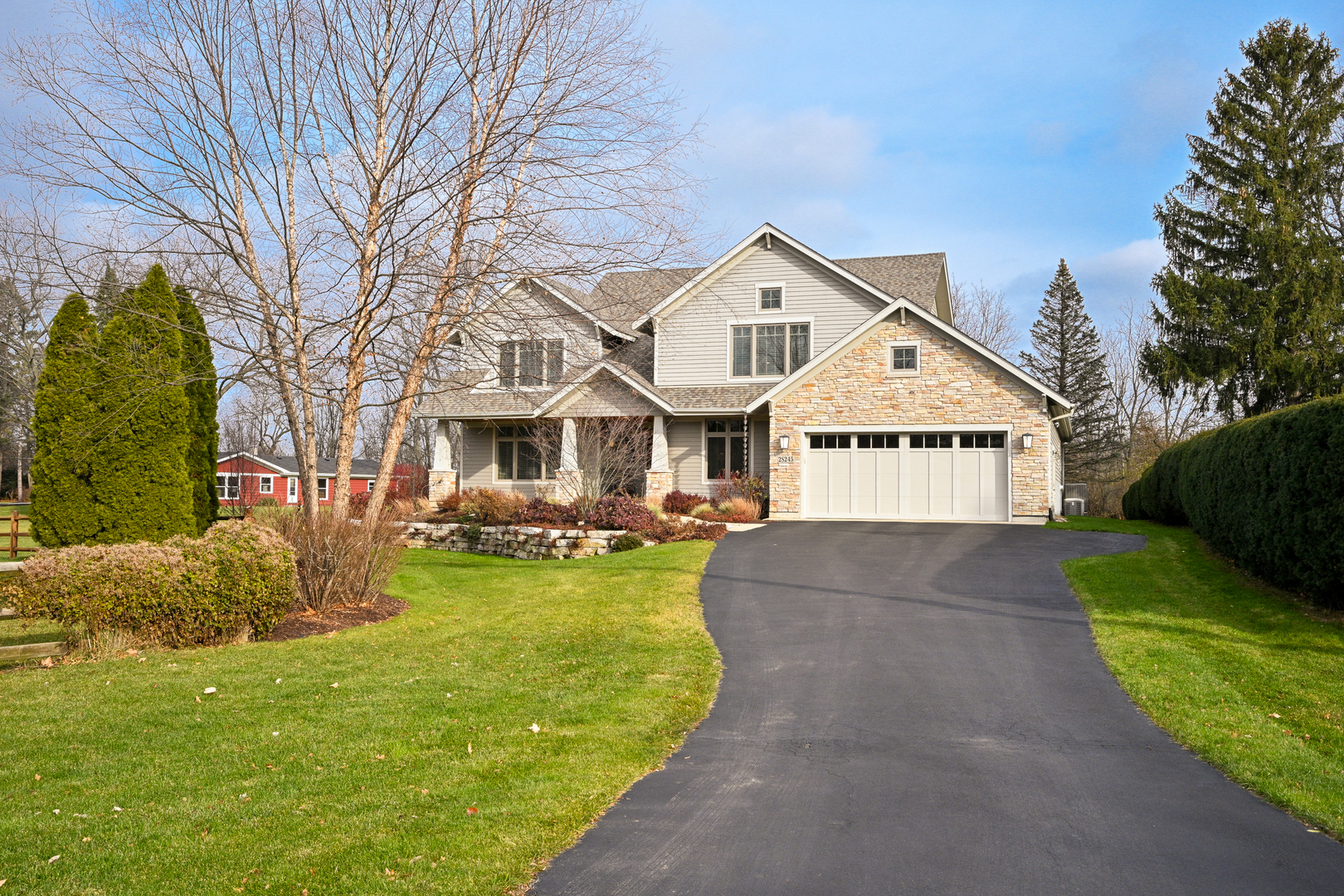 2S245 Riverside Parkway
