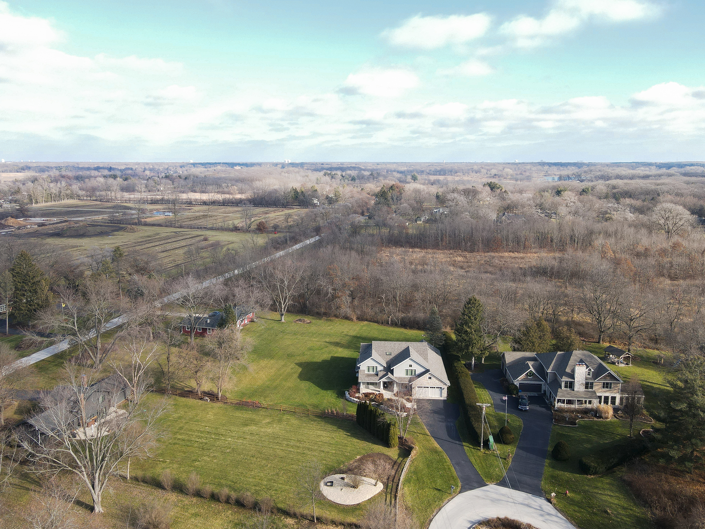 2S245 Riverside Parkway