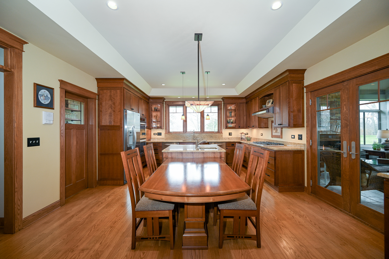 2S245 Riverside Parkway