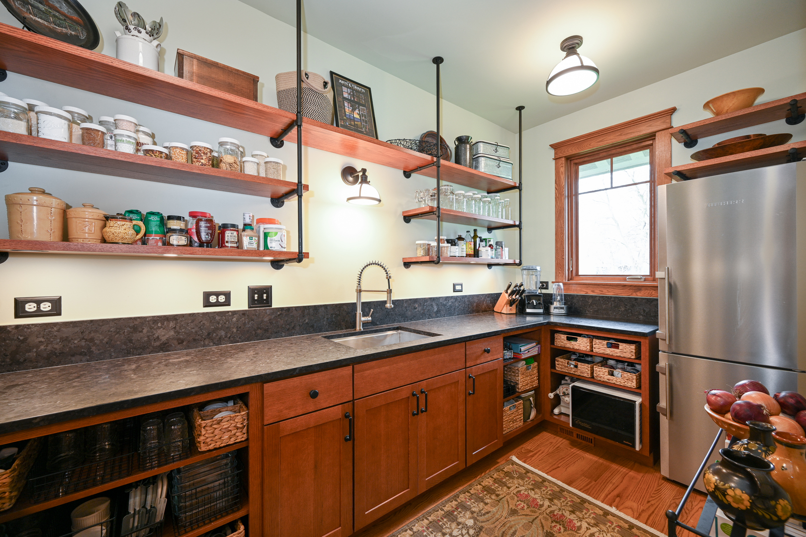 2S245 Riverside Parkway
