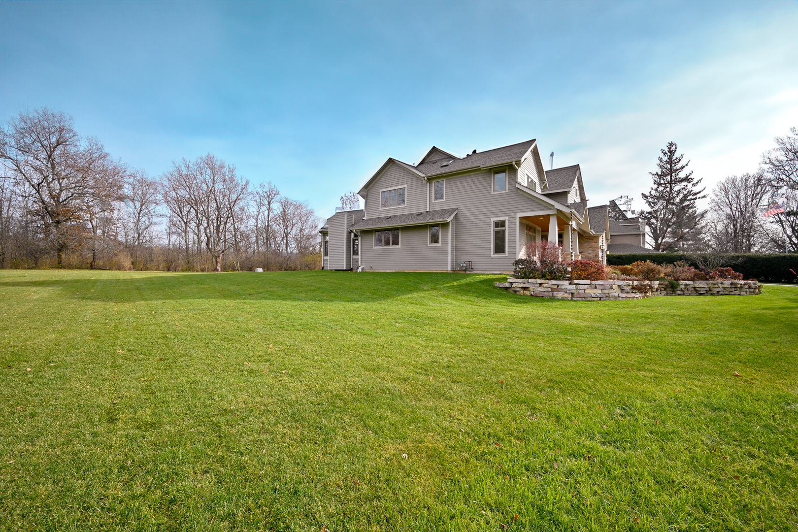 2S245 Riverside Parkway
