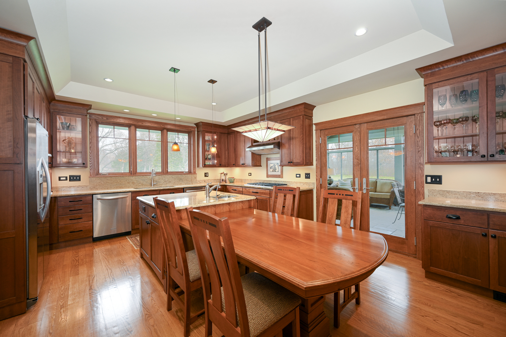 2S245 Riverside Parkway