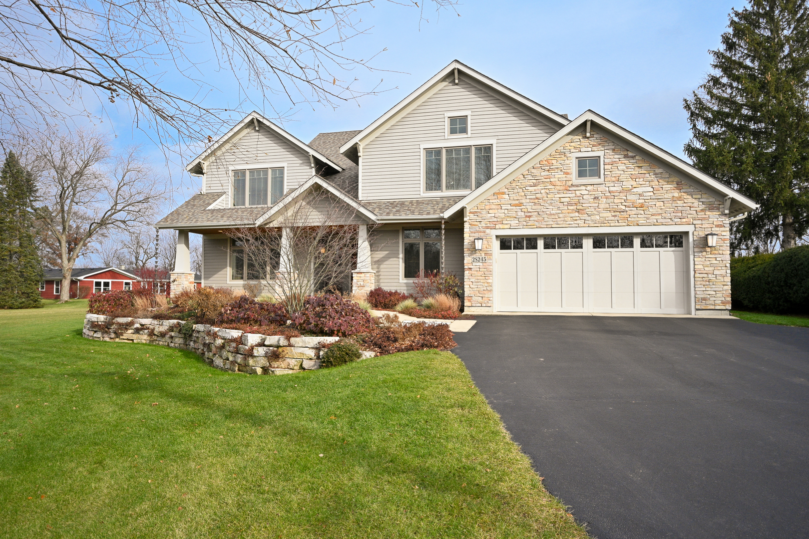 2S245 Riverside Parkway