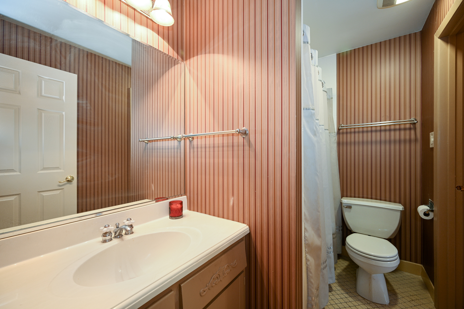 1736 Harrow Court Unit: C