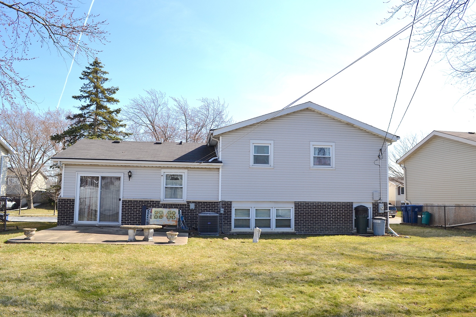 8724 Willow Road