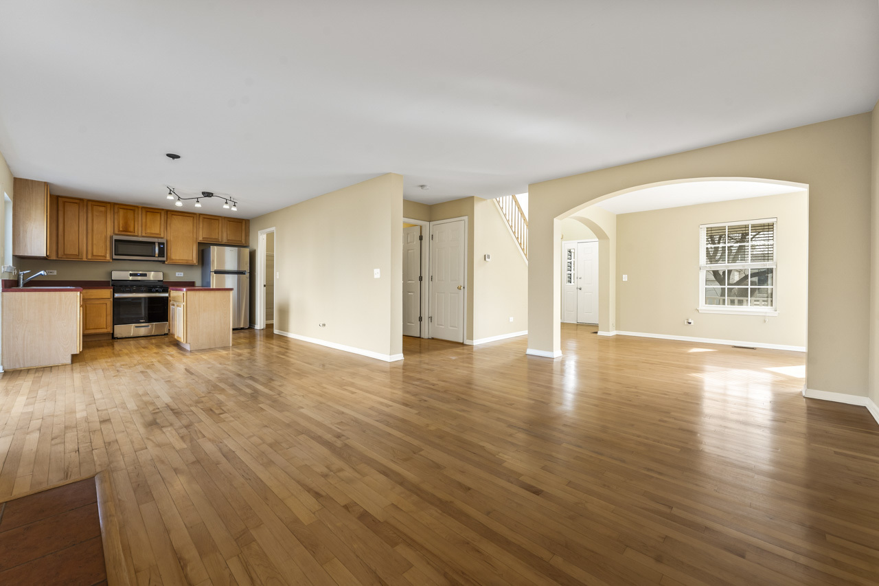 6983 Paradise Circle