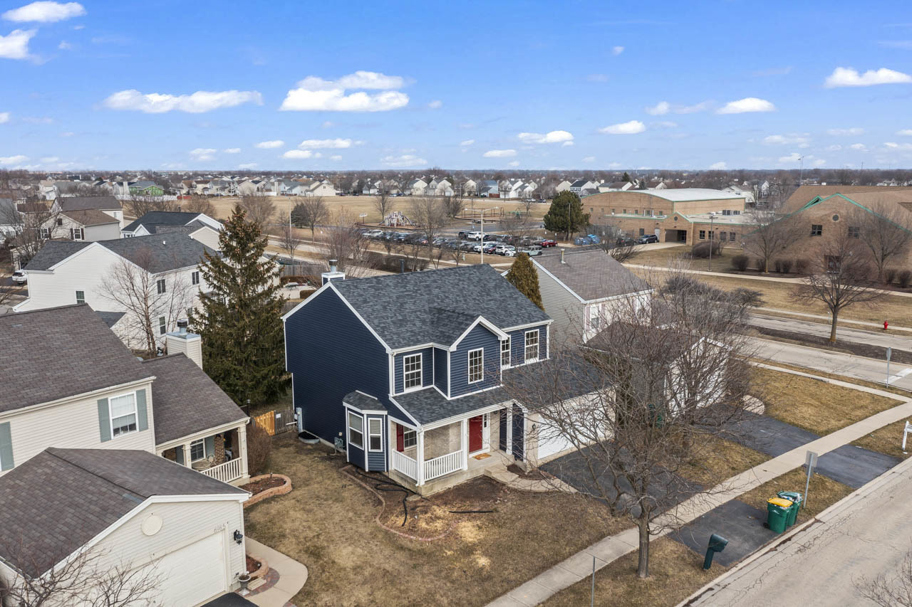 6983 Paradise Circle