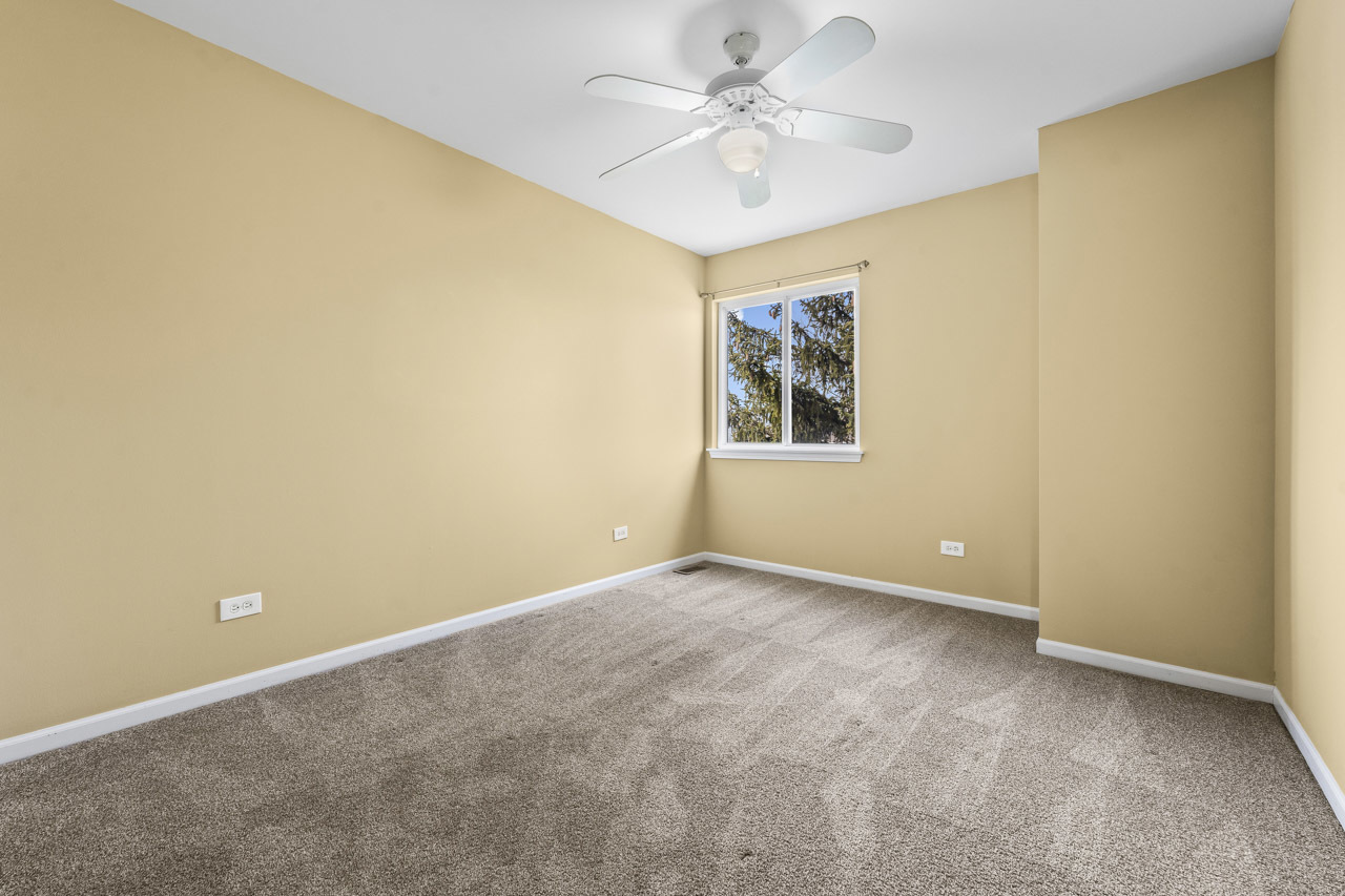 6983 Paradise Circle