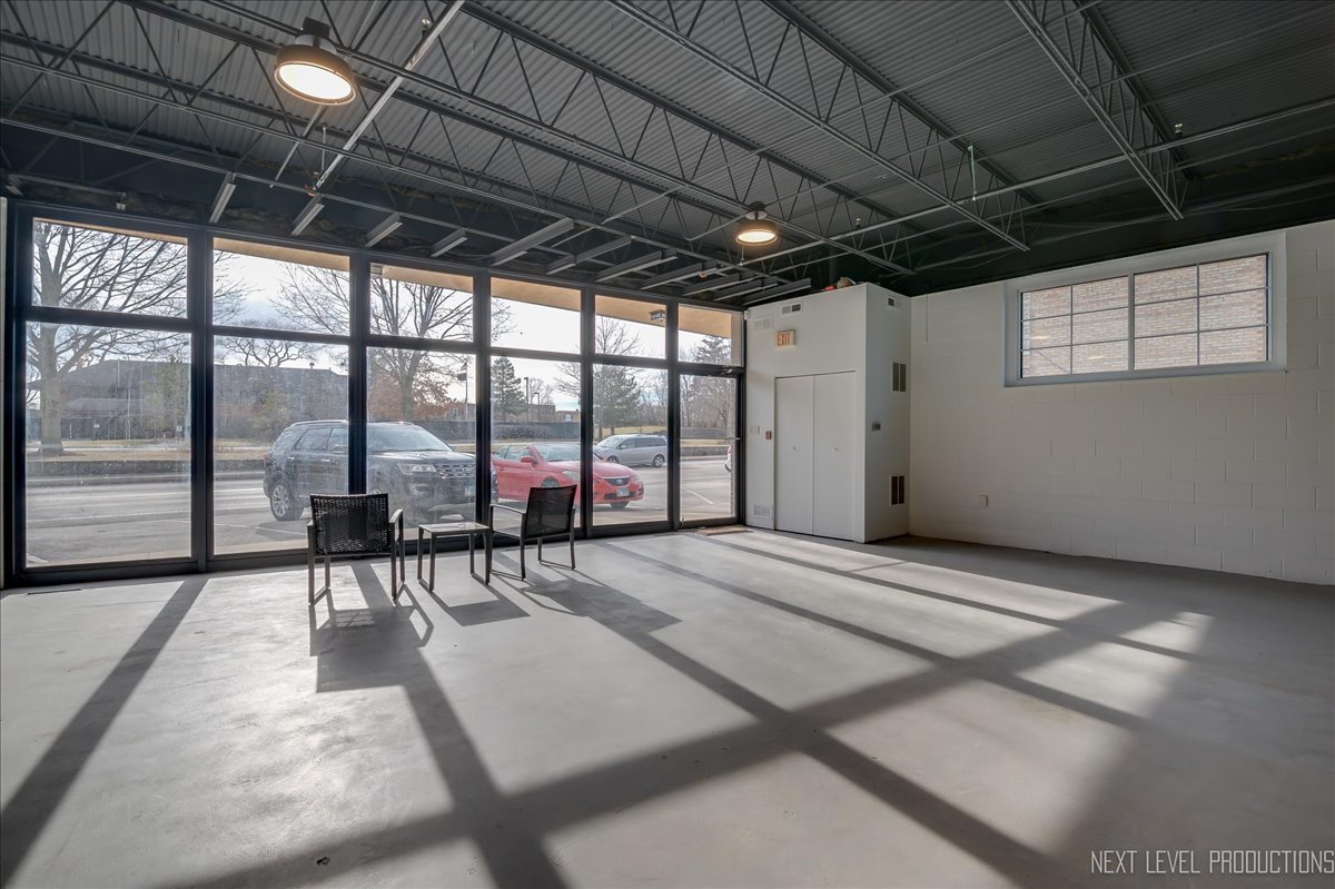 28w520 Batavia Road