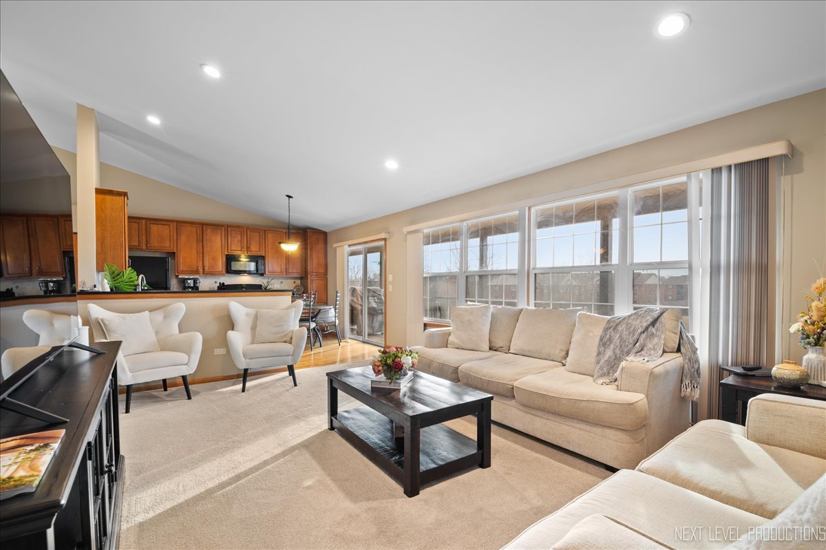 6860 Oak View Court