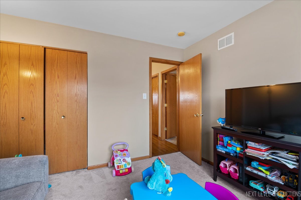 6860 Oak View Court