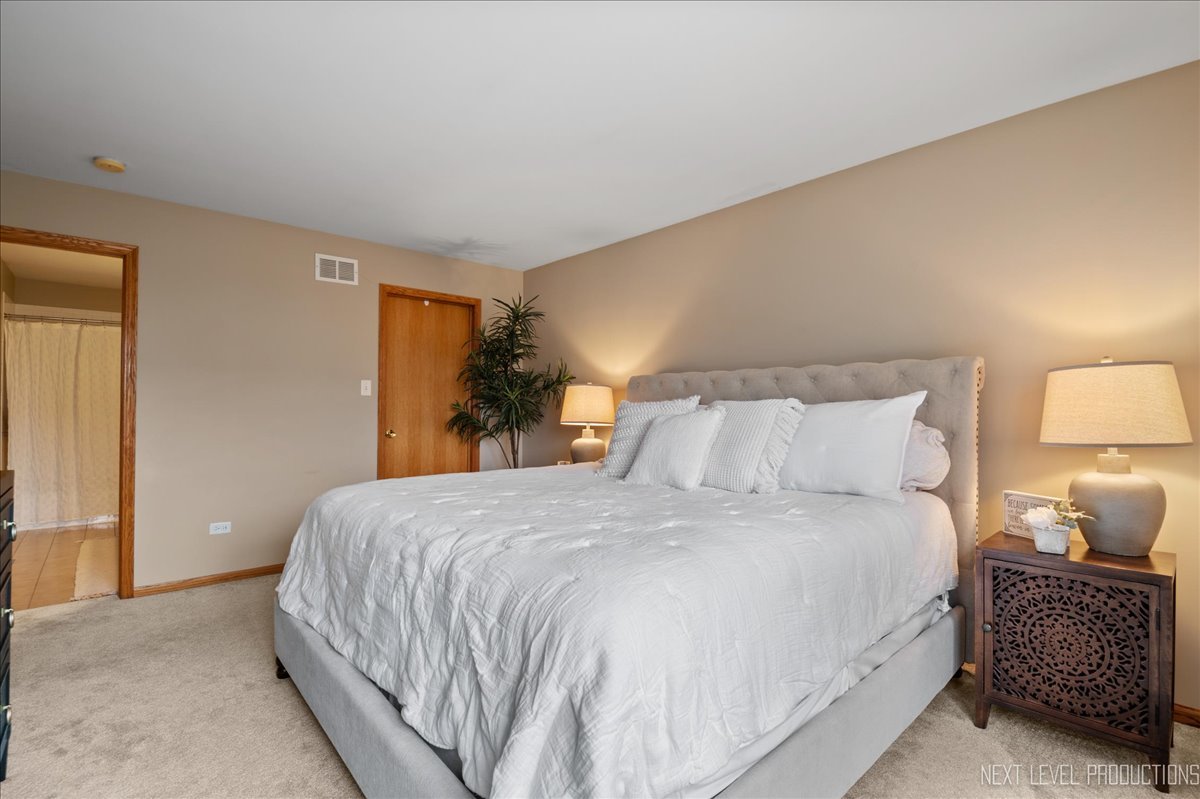 6860 Oak View Court