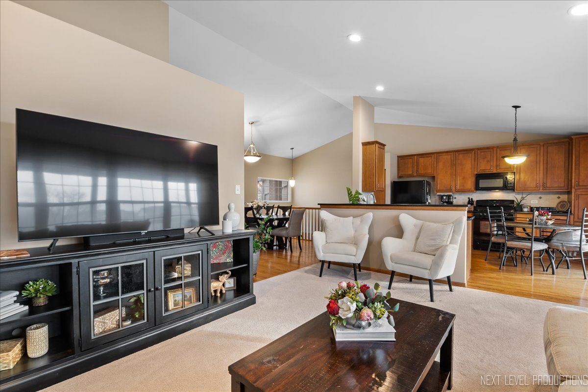 6860 Oak View Court