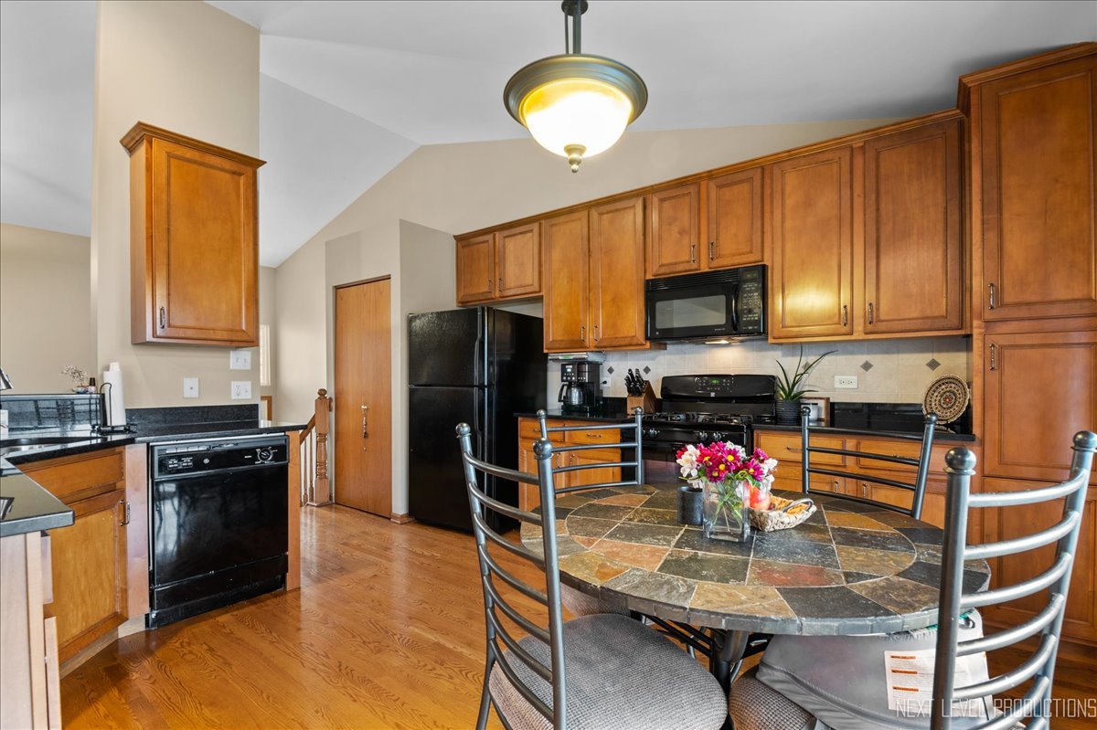 6860 Oak View Court