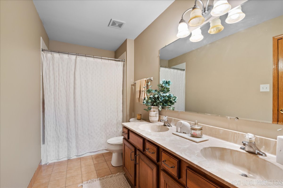 6860 Oak View Court