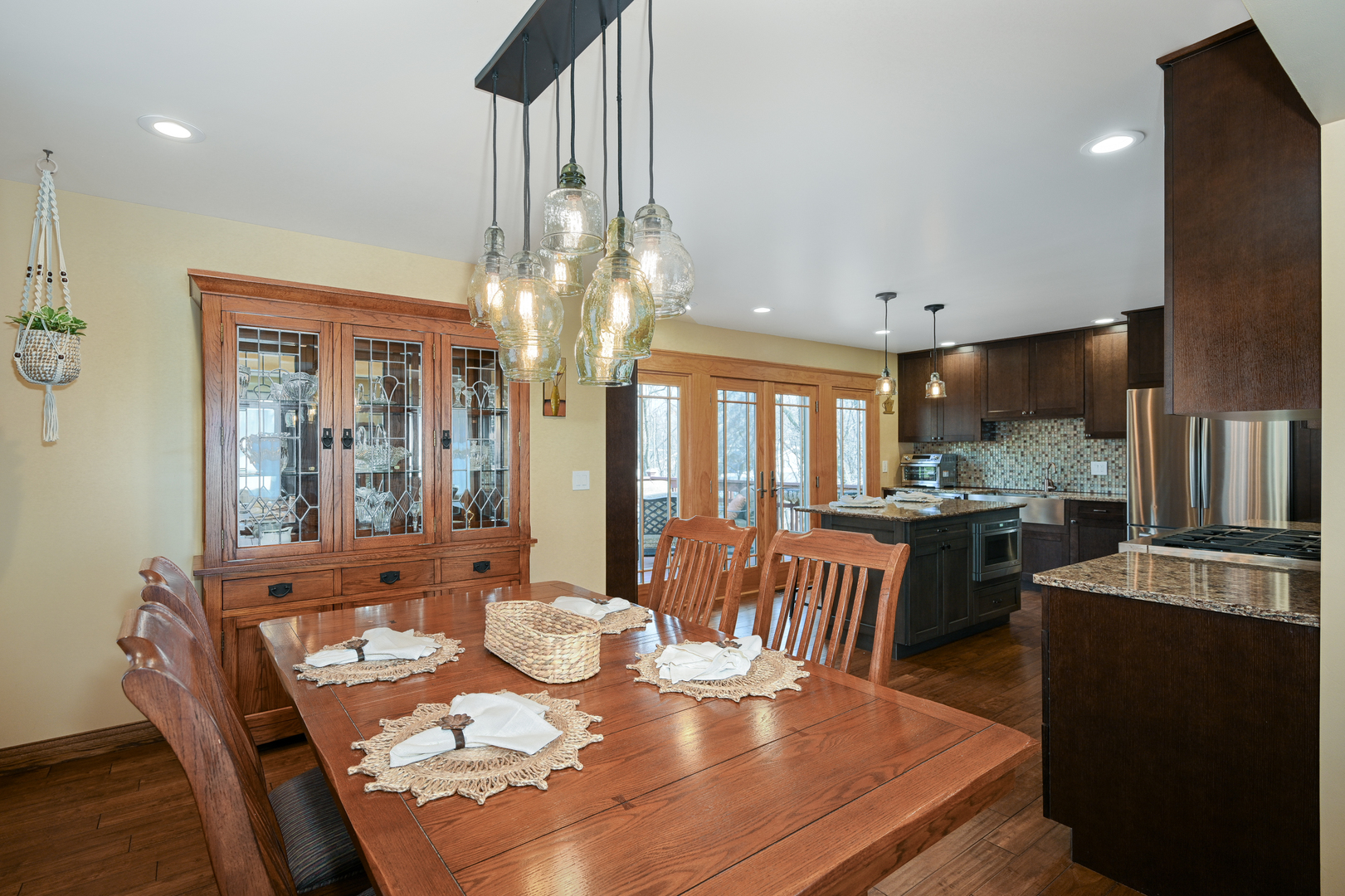 23W210 Foxcroft Drive