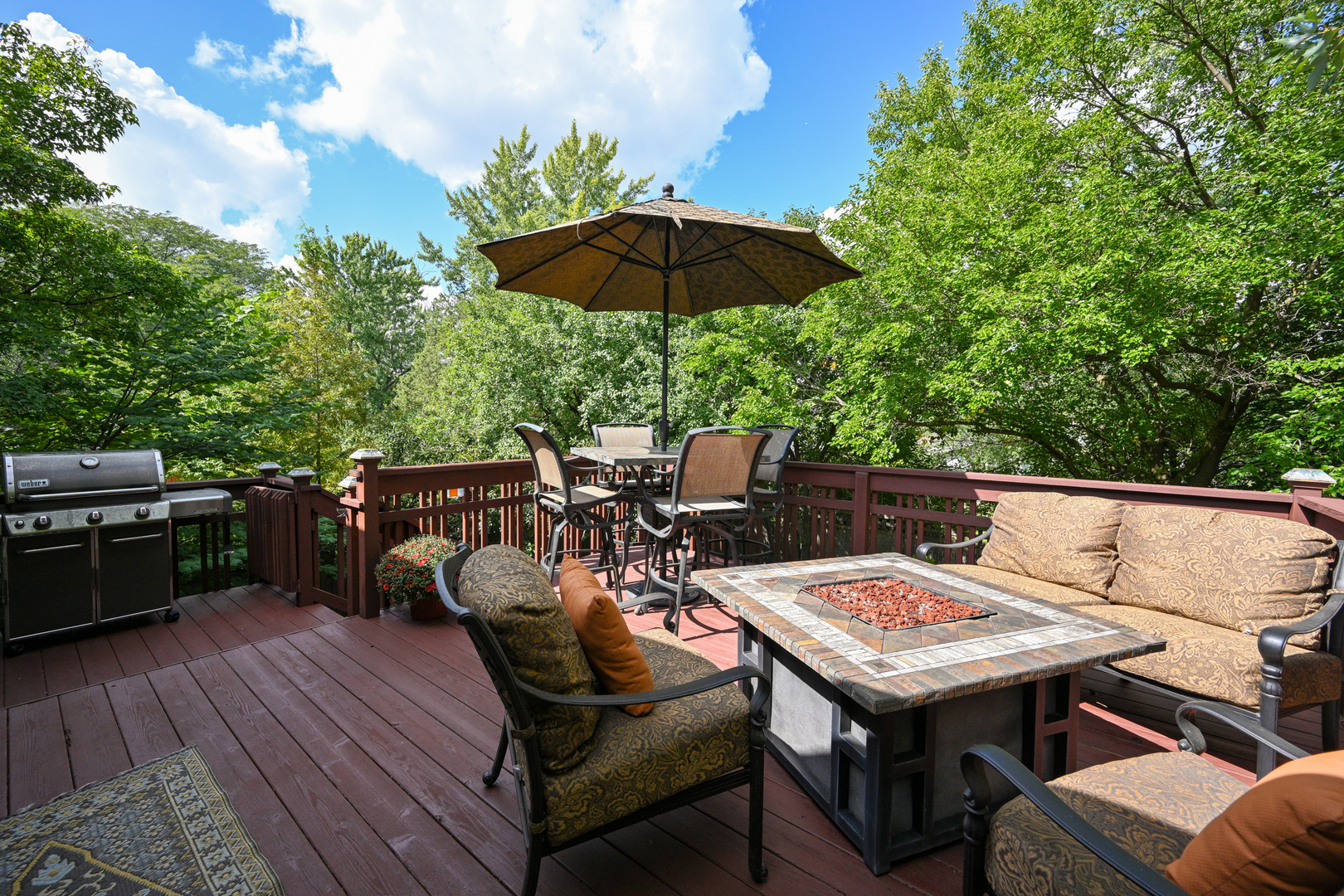23W210 Foxcroft Drive