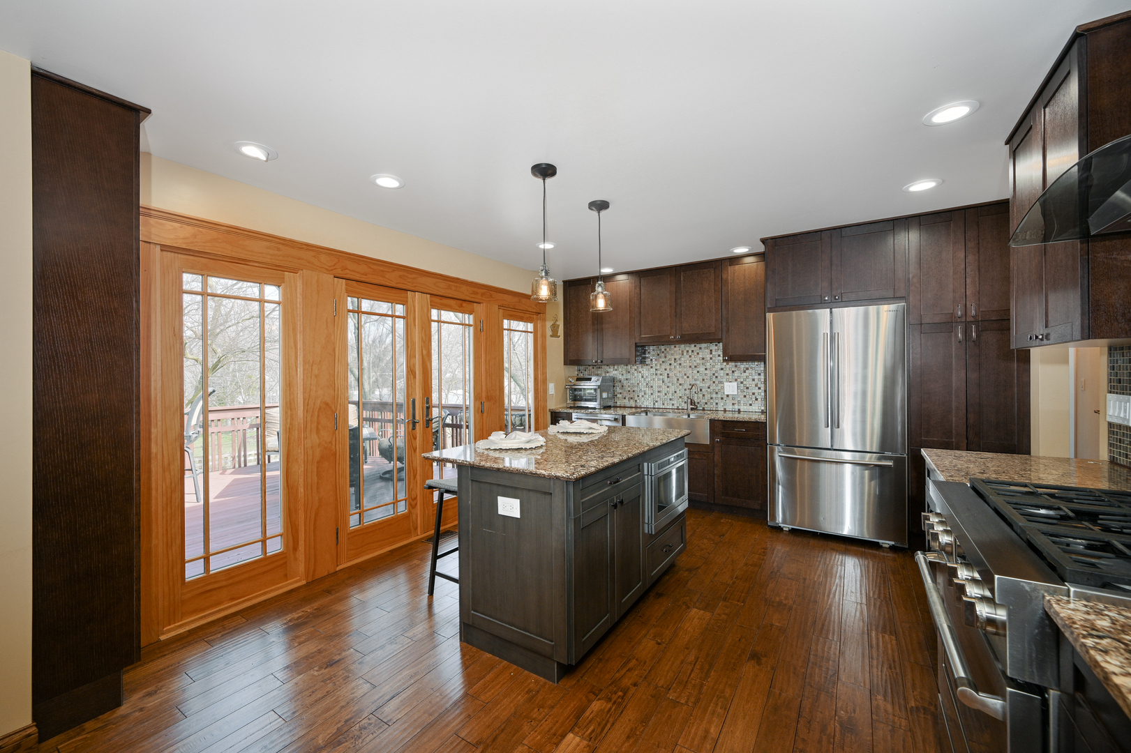 23W210 Foxcroft Drive