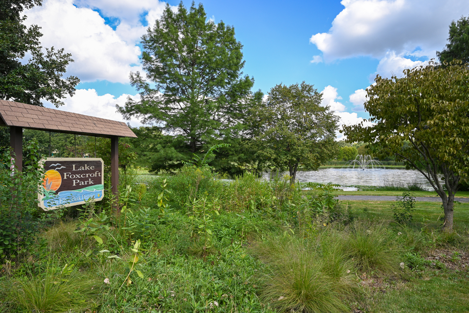23W210 Foxcroft Drive