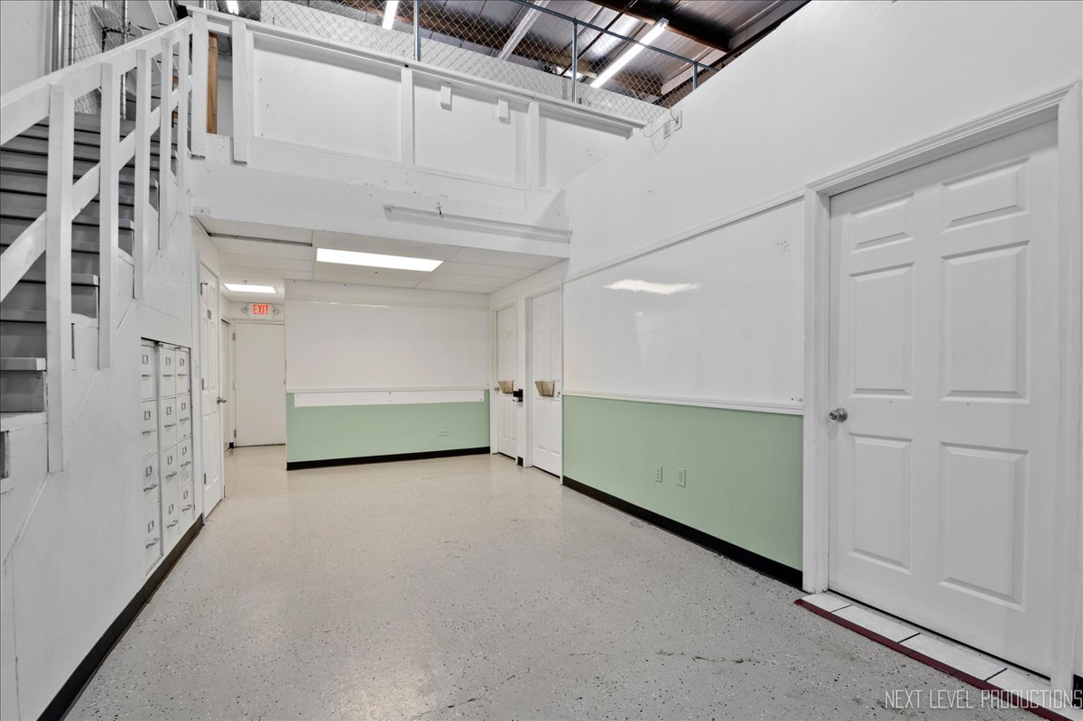 6804 Hobson Valley Drive Unit: 111