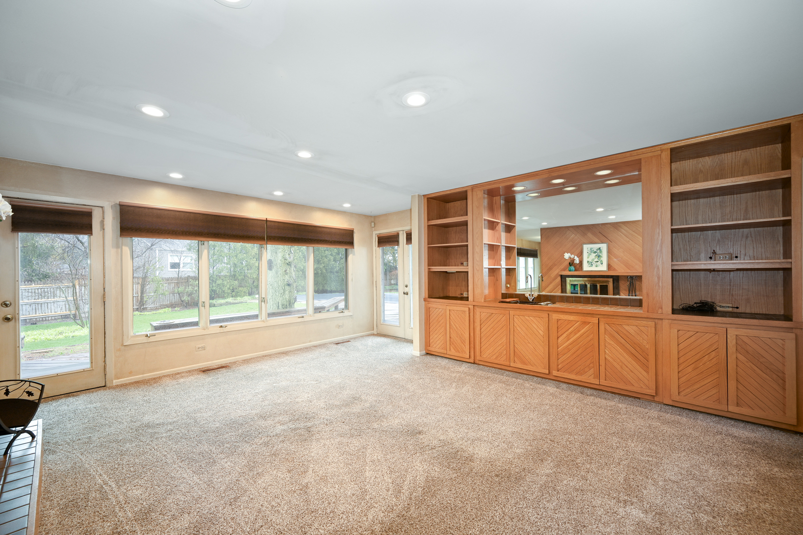2S101 Apache Drive