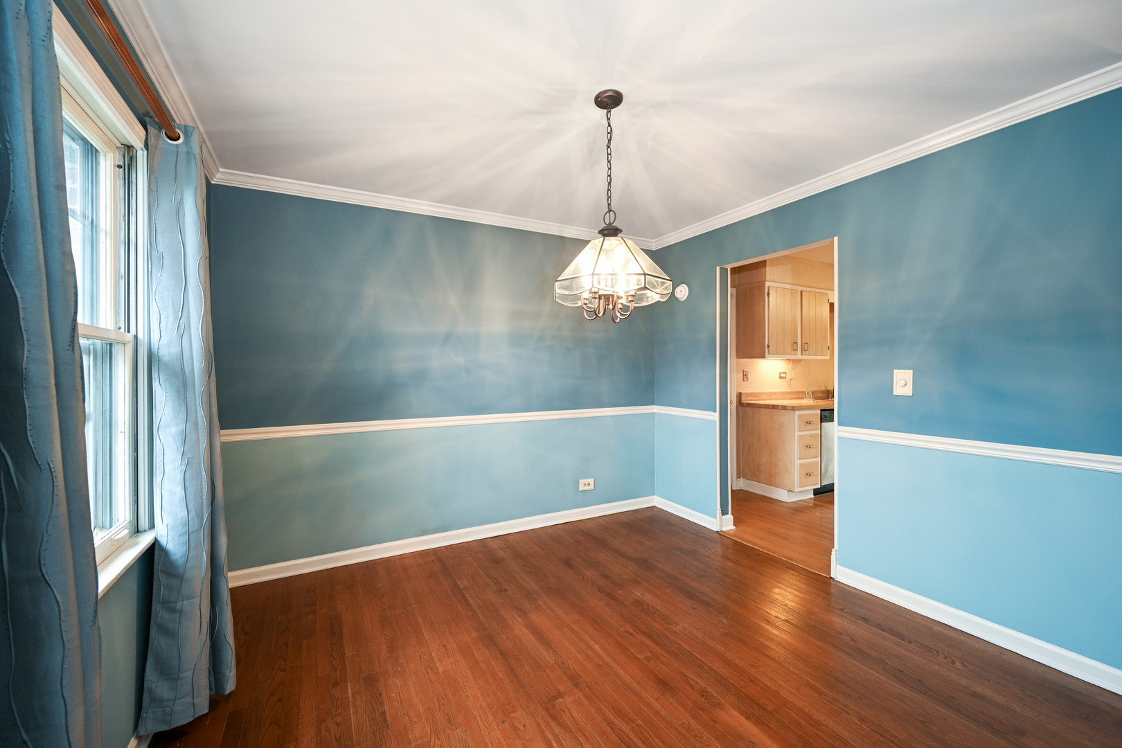 2S101 Apache Drive