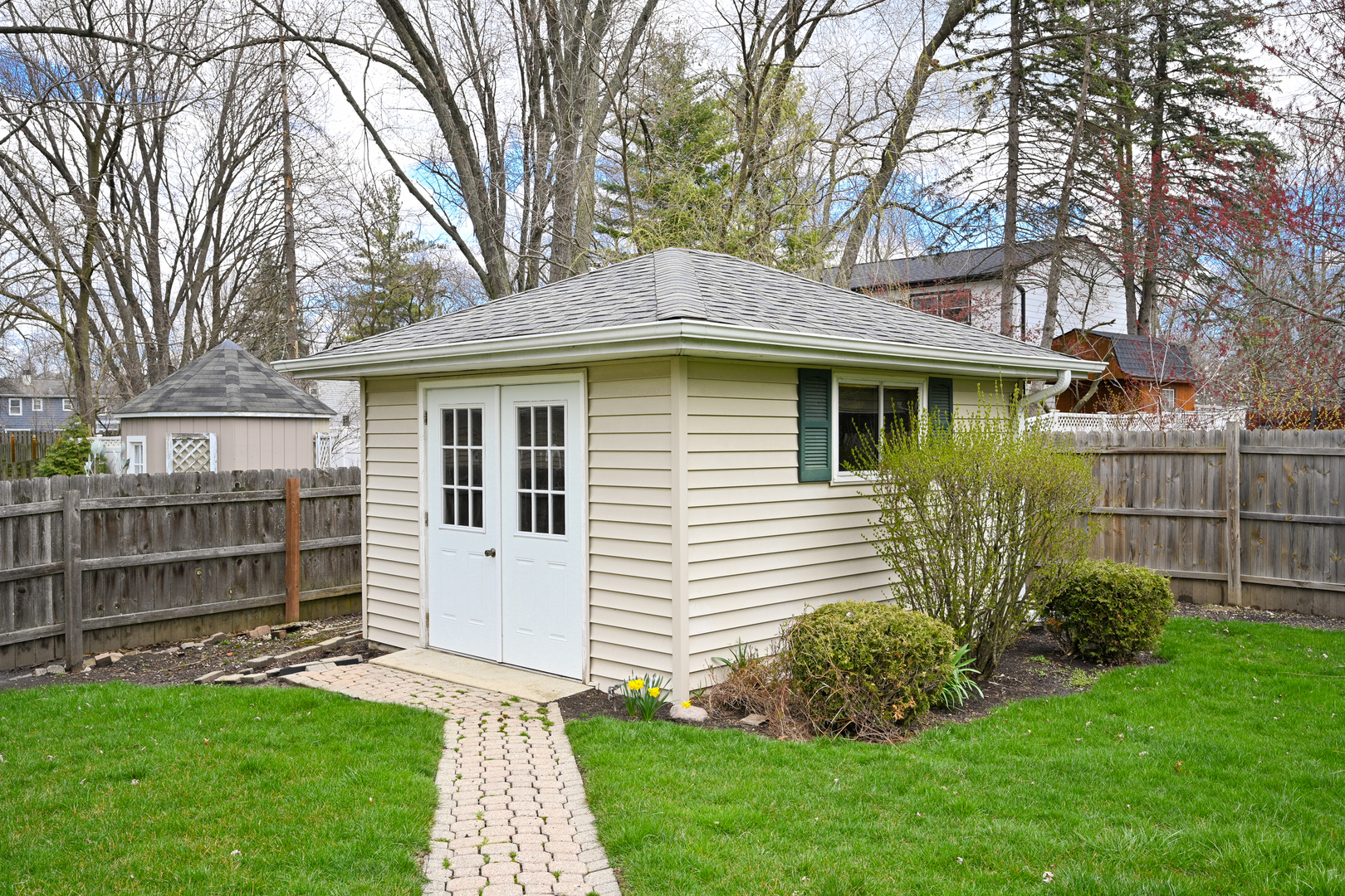2S101 Apache Drive