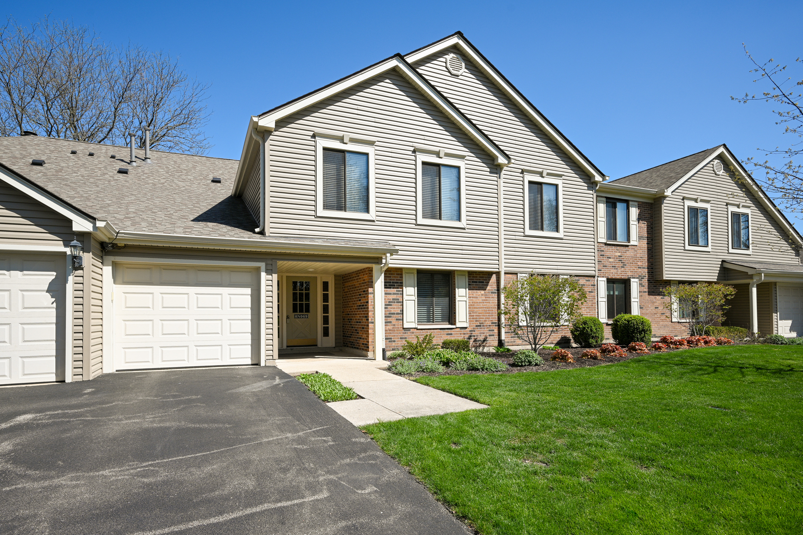 0N069 Windermere Road Unit: 2306