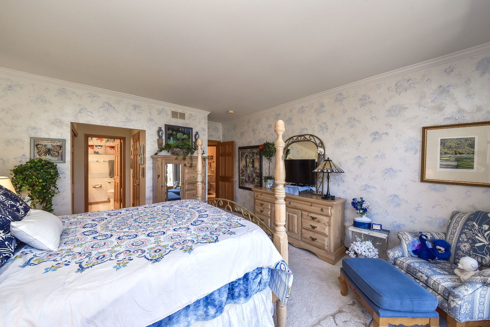 1452 Whitespire Court Unit: 0