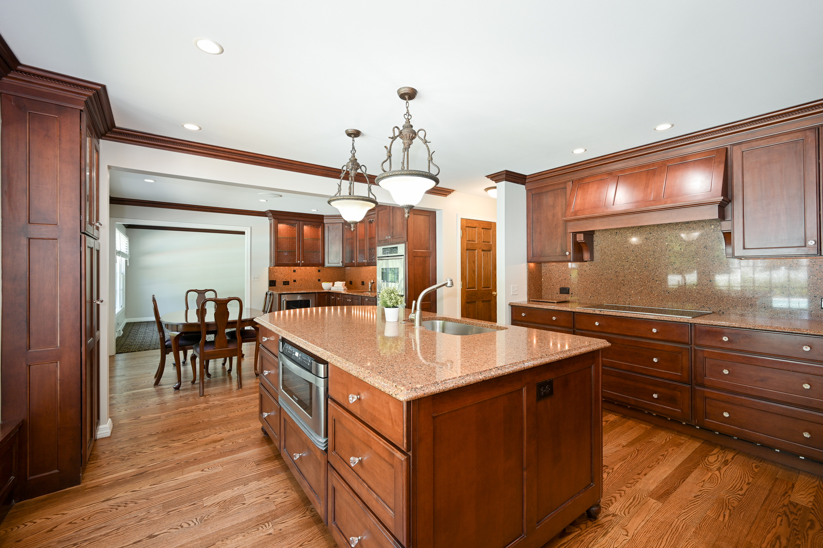 26W250 Embden Lane