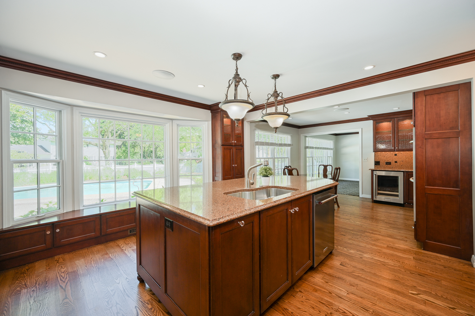 26W250 Embden Lane