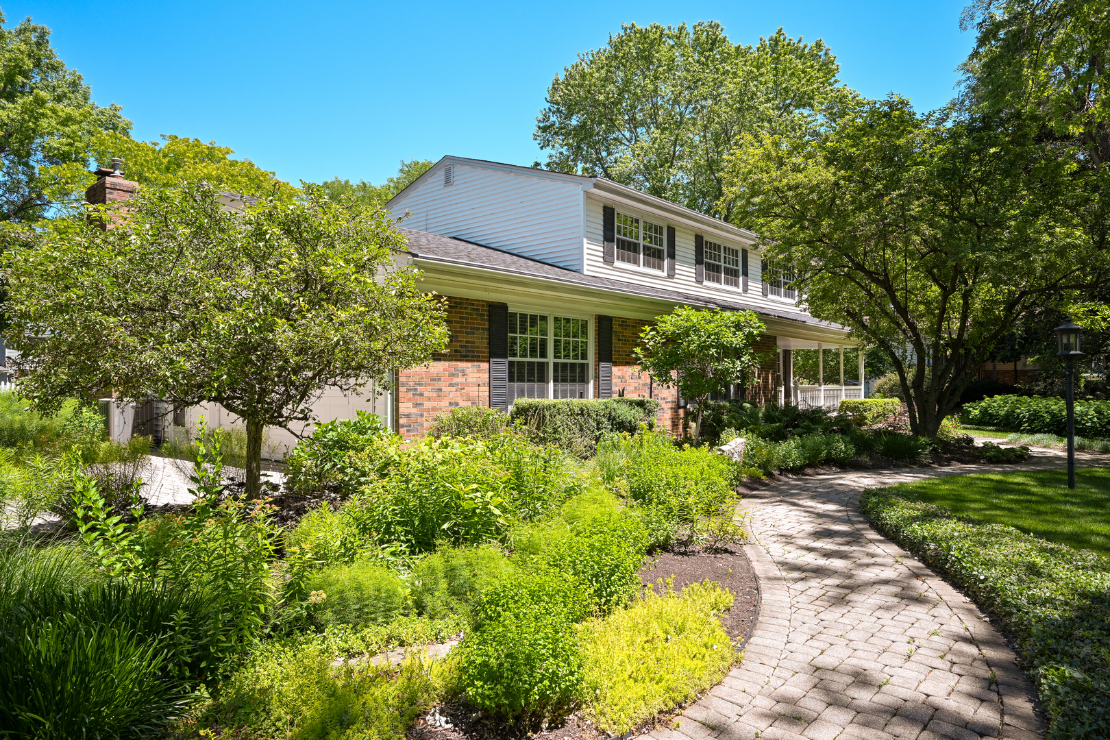 26W250 Embden Lane