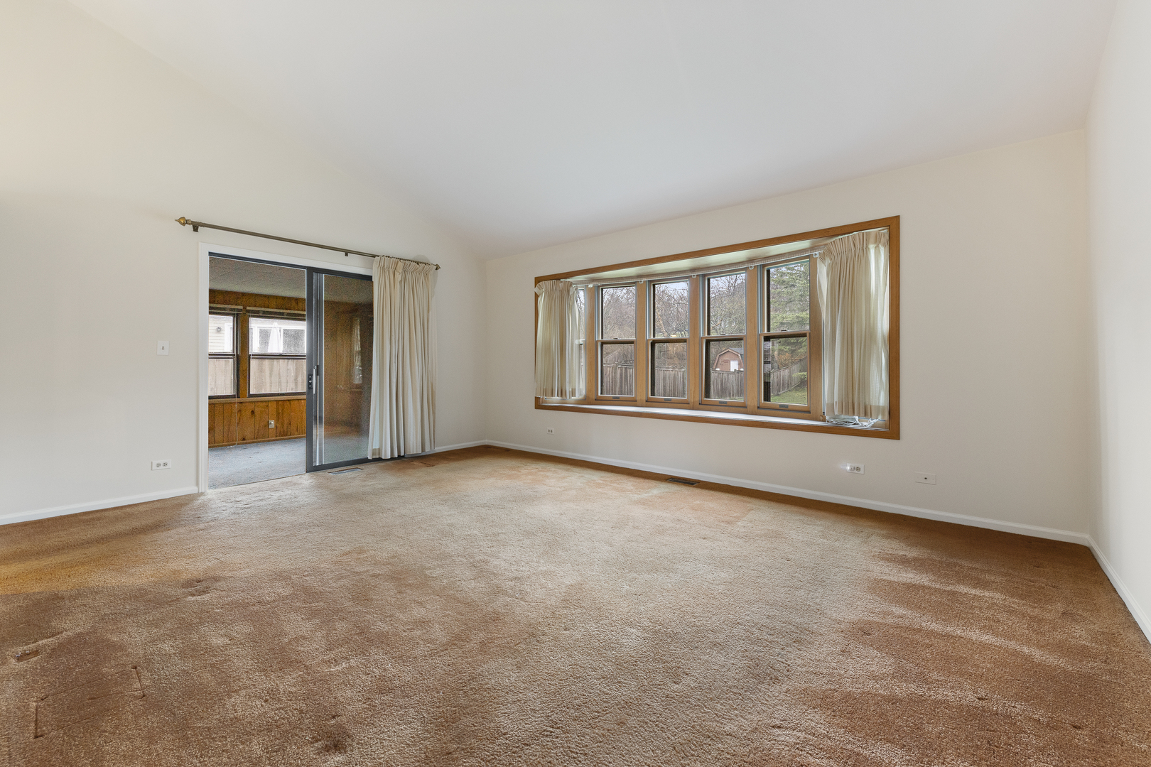 27W261 Virginia Street