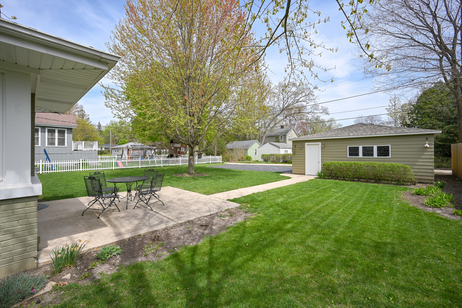 549 Belleview Avenue