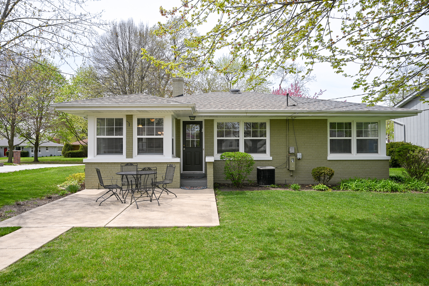549 Belleview Avenue
