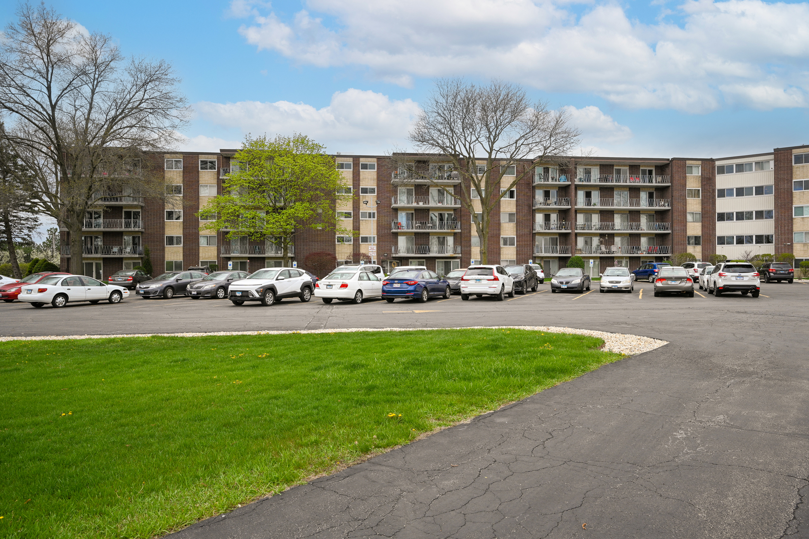 2900 Maple Avenue Unit: 5A