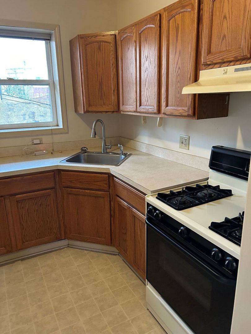 131 N Hale Street Unit: A