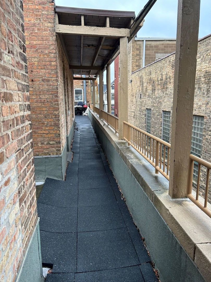 131 N Hale Street Unit: A