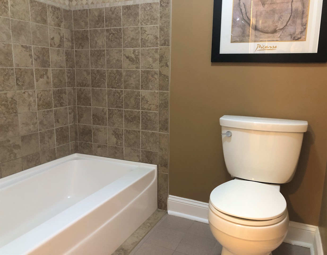 564 Timber Ridge Drive Unit: 205