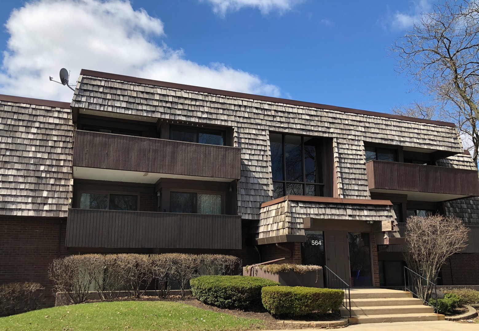 564 Timber Ridge Drive Unit: 205