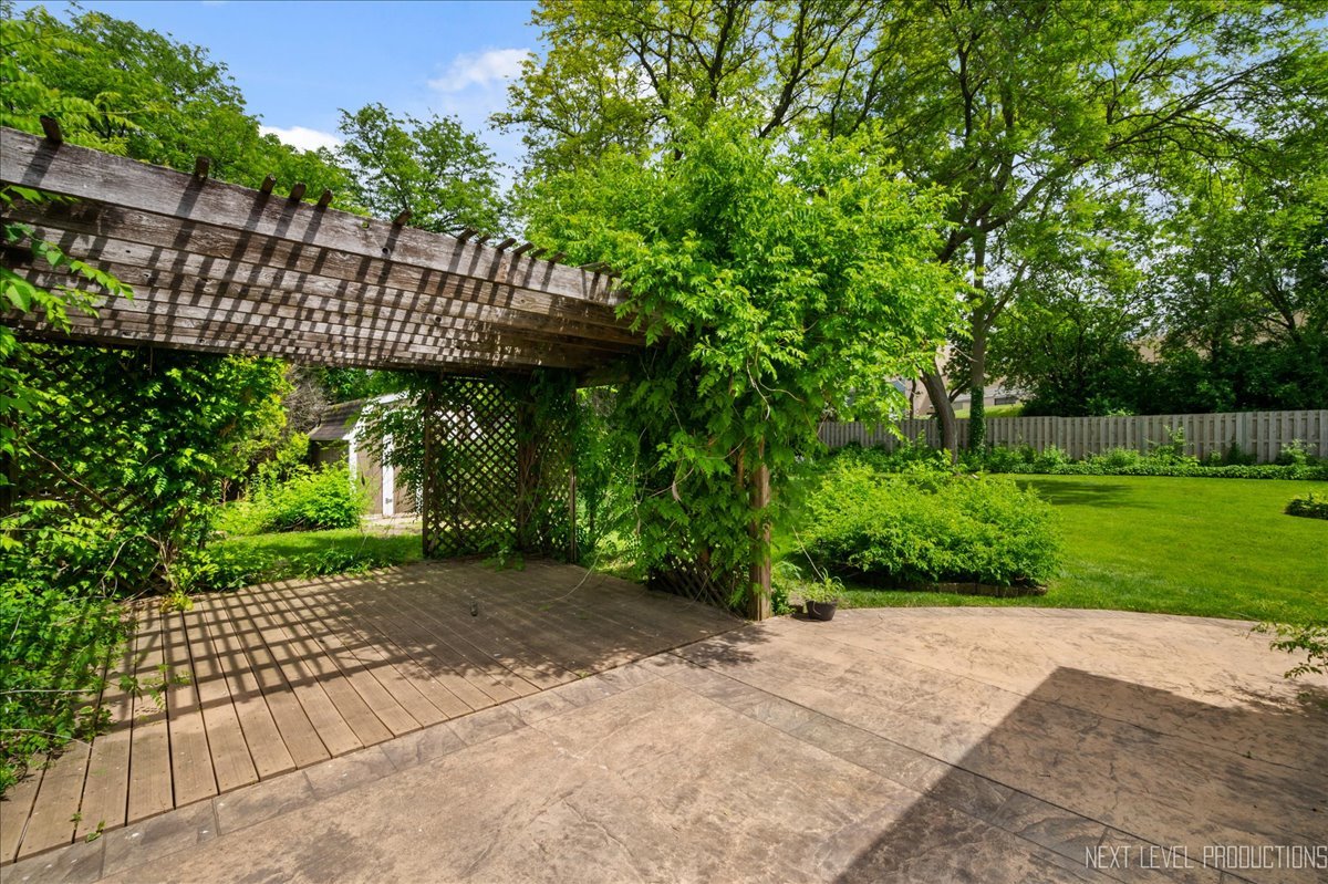 27W345 Fleming Drive