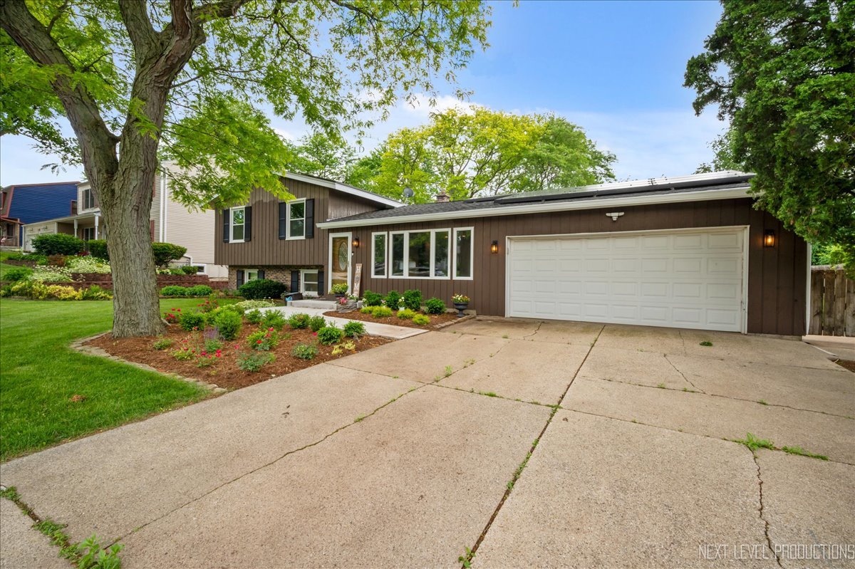 27W345 Fleming Drive
