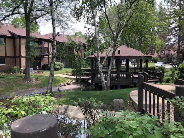 880 Johnstown Lane Unit: B
