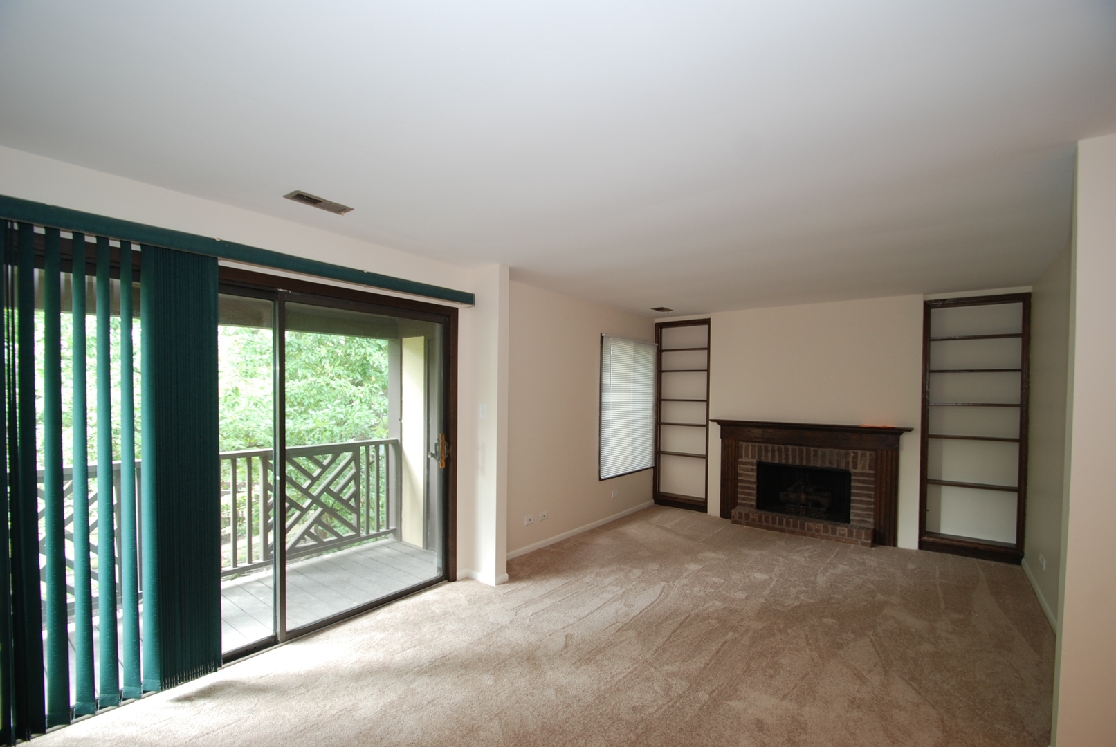 880 Johnstown Lane Unit: B